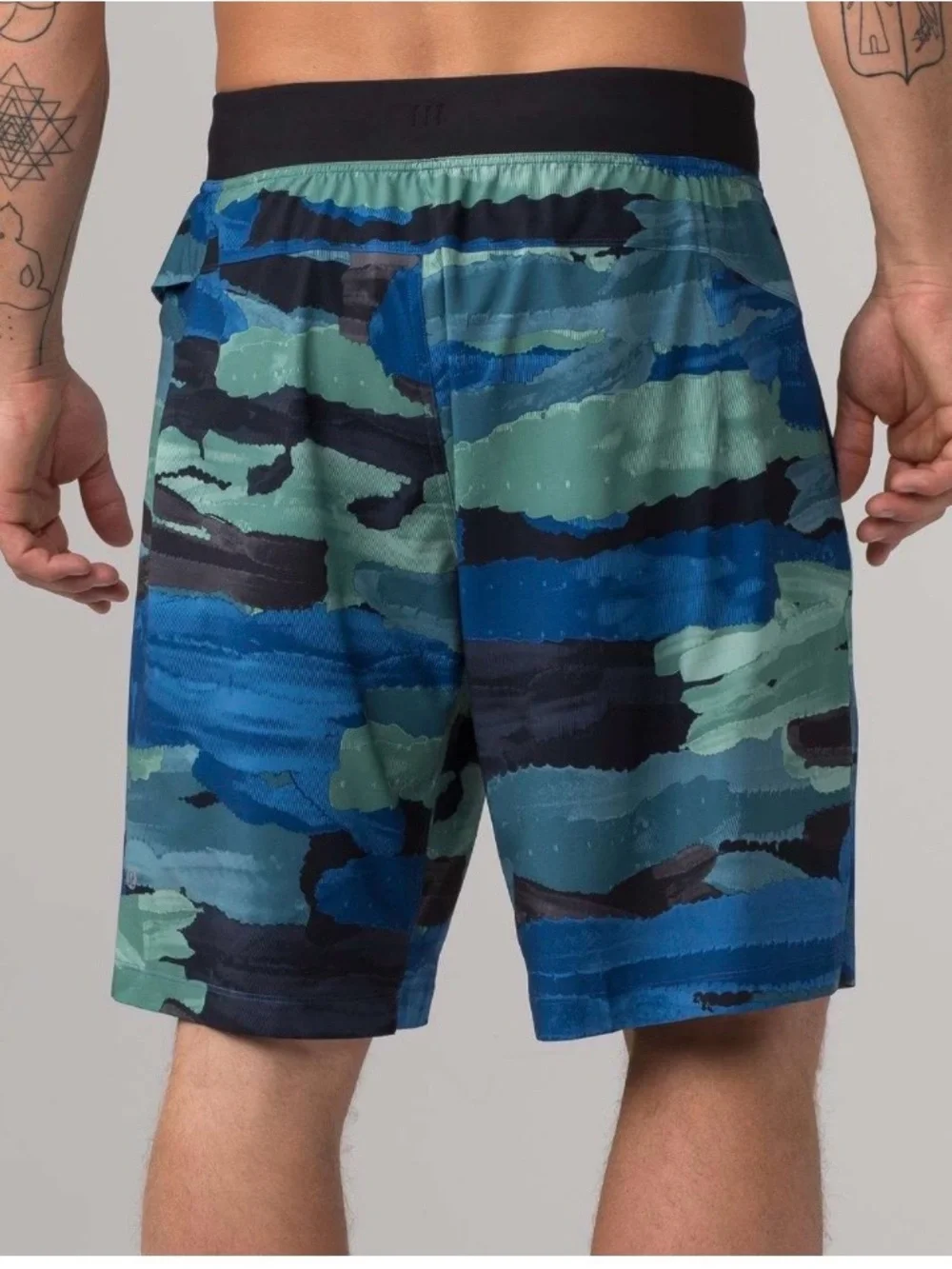 lululemon athletica excellent no